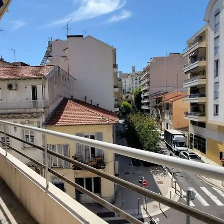 3 Pieces Par La Avec Climatisation Apartment *