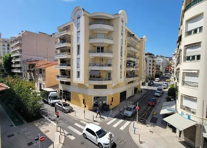 3 Pieces Par La Avec Climatisation דירה